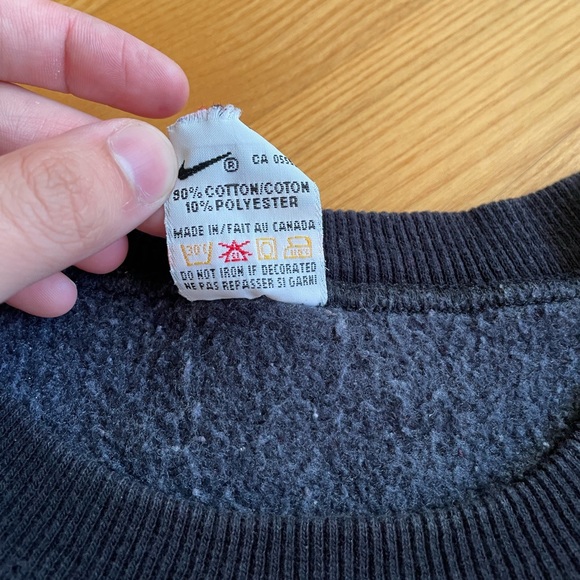 Vintage 90s Black Nike Sweatshirt - Picture 2 of 6